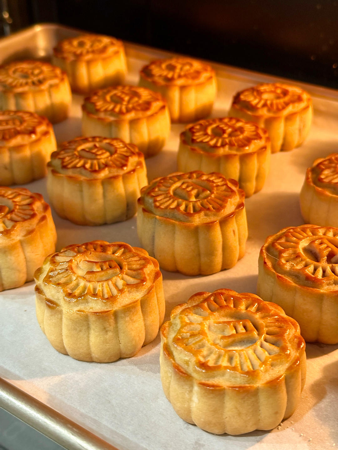 广式月饼——蛋黄莲蓉月饼