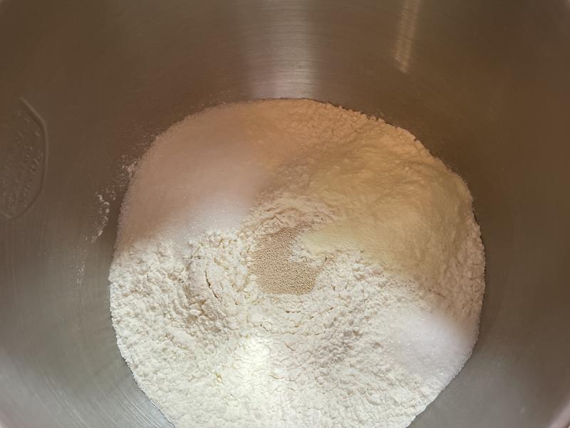 纯奶手撕吐司的做法 步骤1