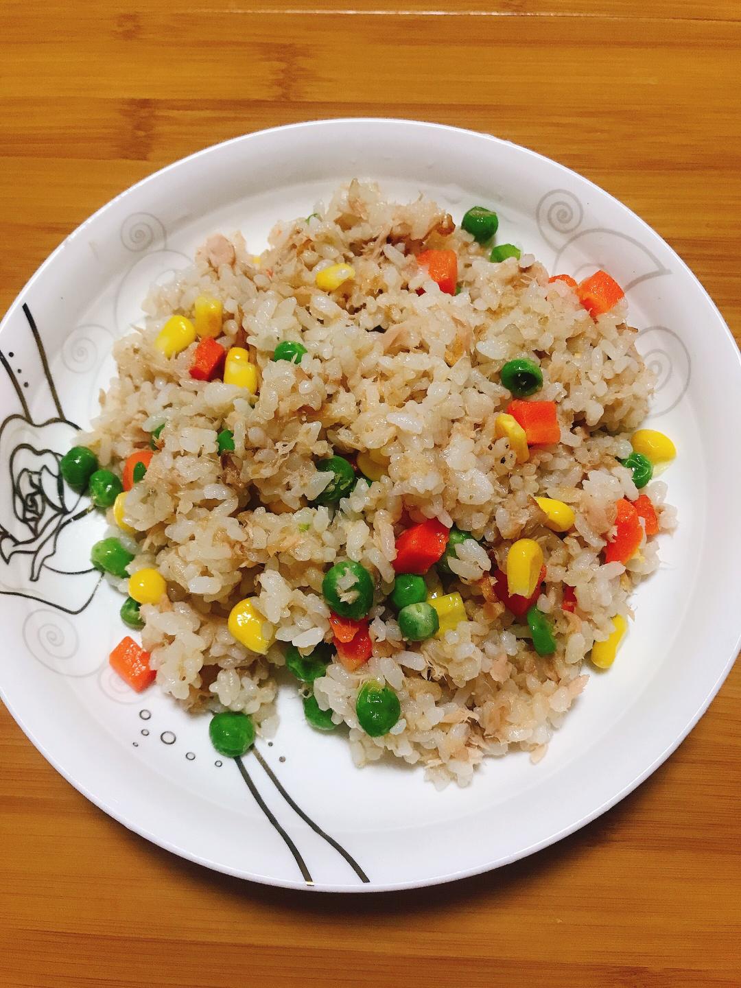 香香金枪鱼炒饭🥰