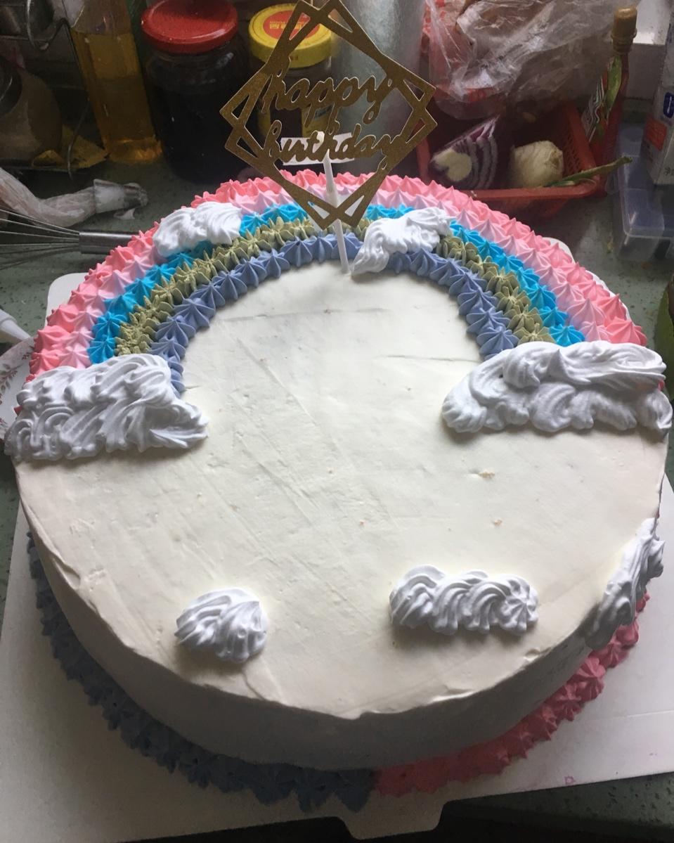 详细的裱花教程--彩虹蛋糕