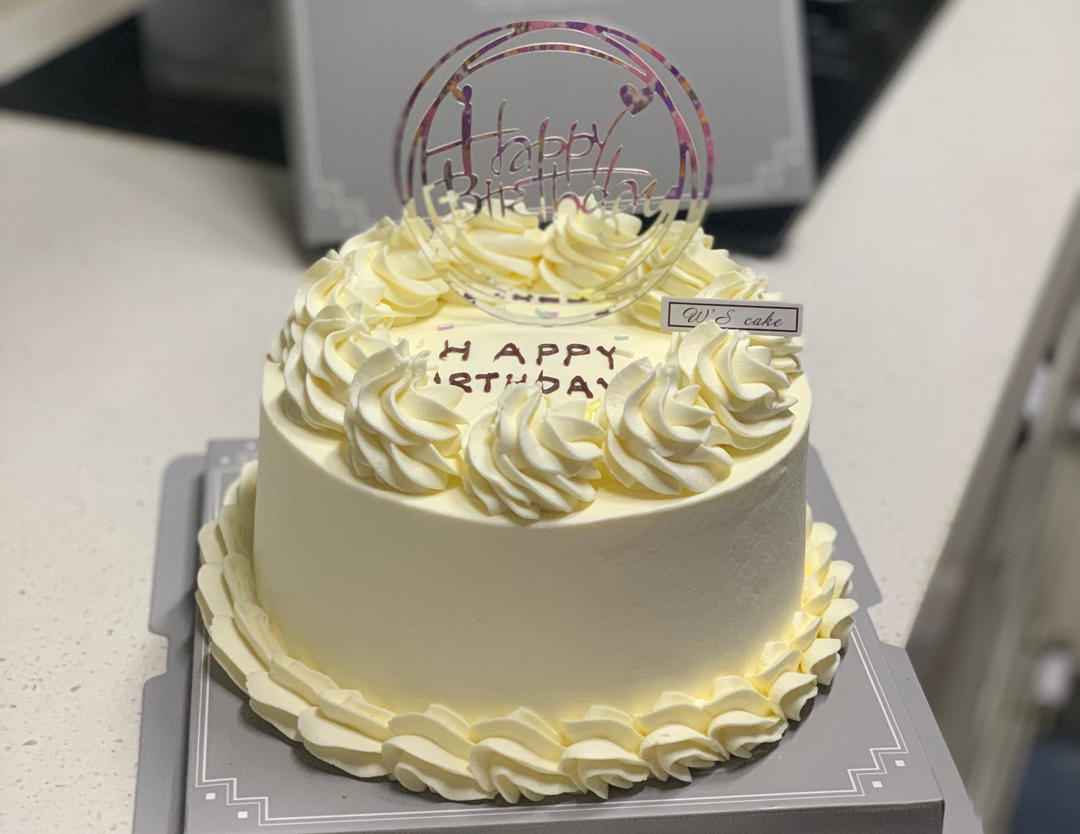 六、八、十寸戚风蛋糕
不回缩 不收腰