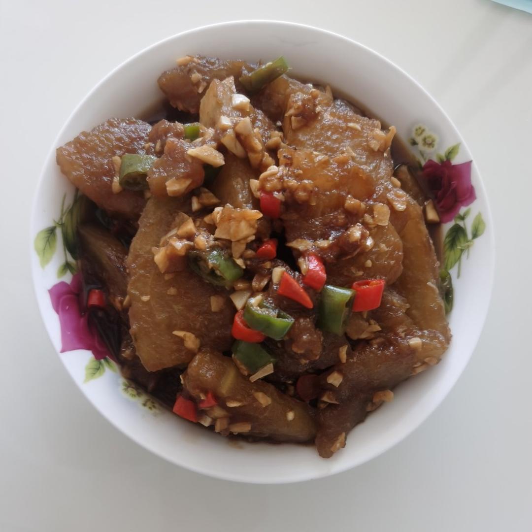 红烧冬瓜最完美做法，不加一滴水，瞬间秒杀红烧肉