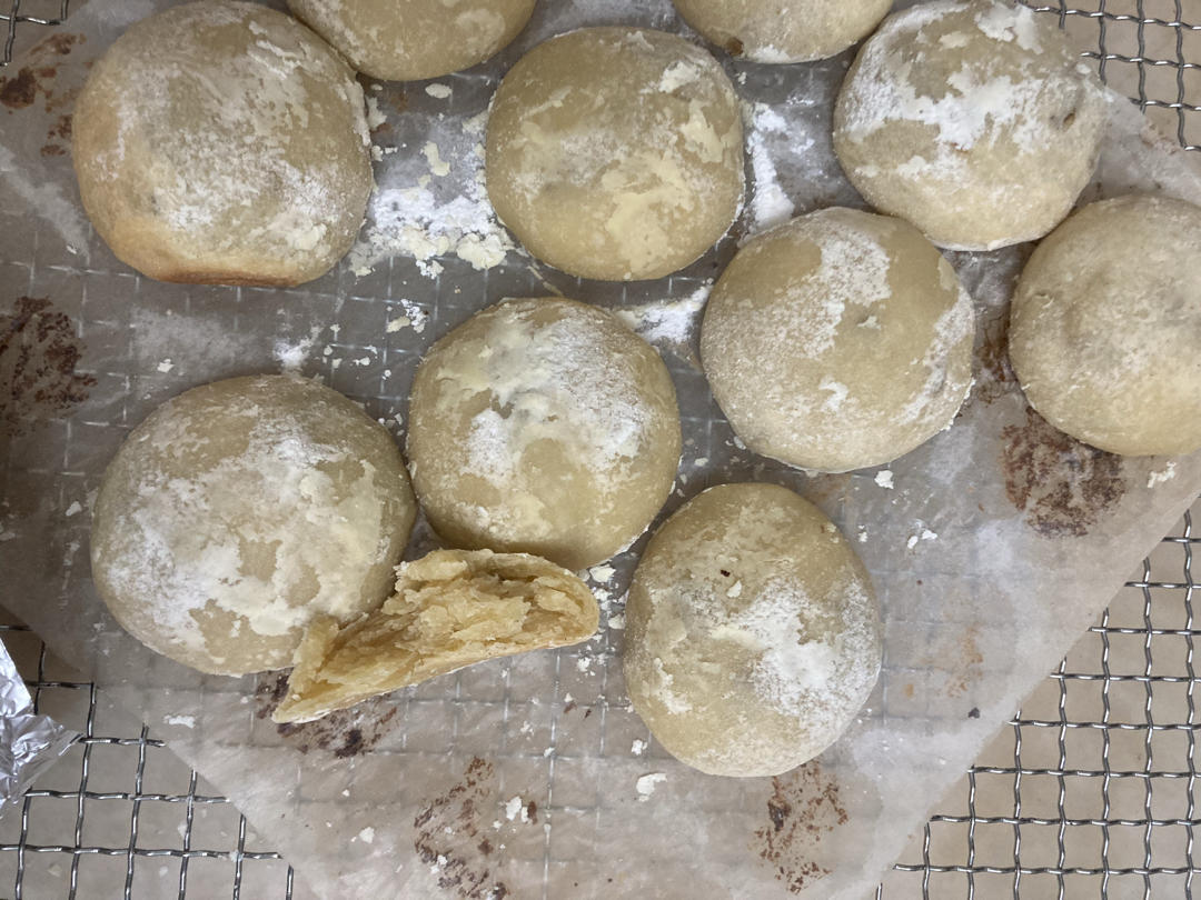 如云朵般☁️ 软白淡奶油餐包｜消耗淡奶油