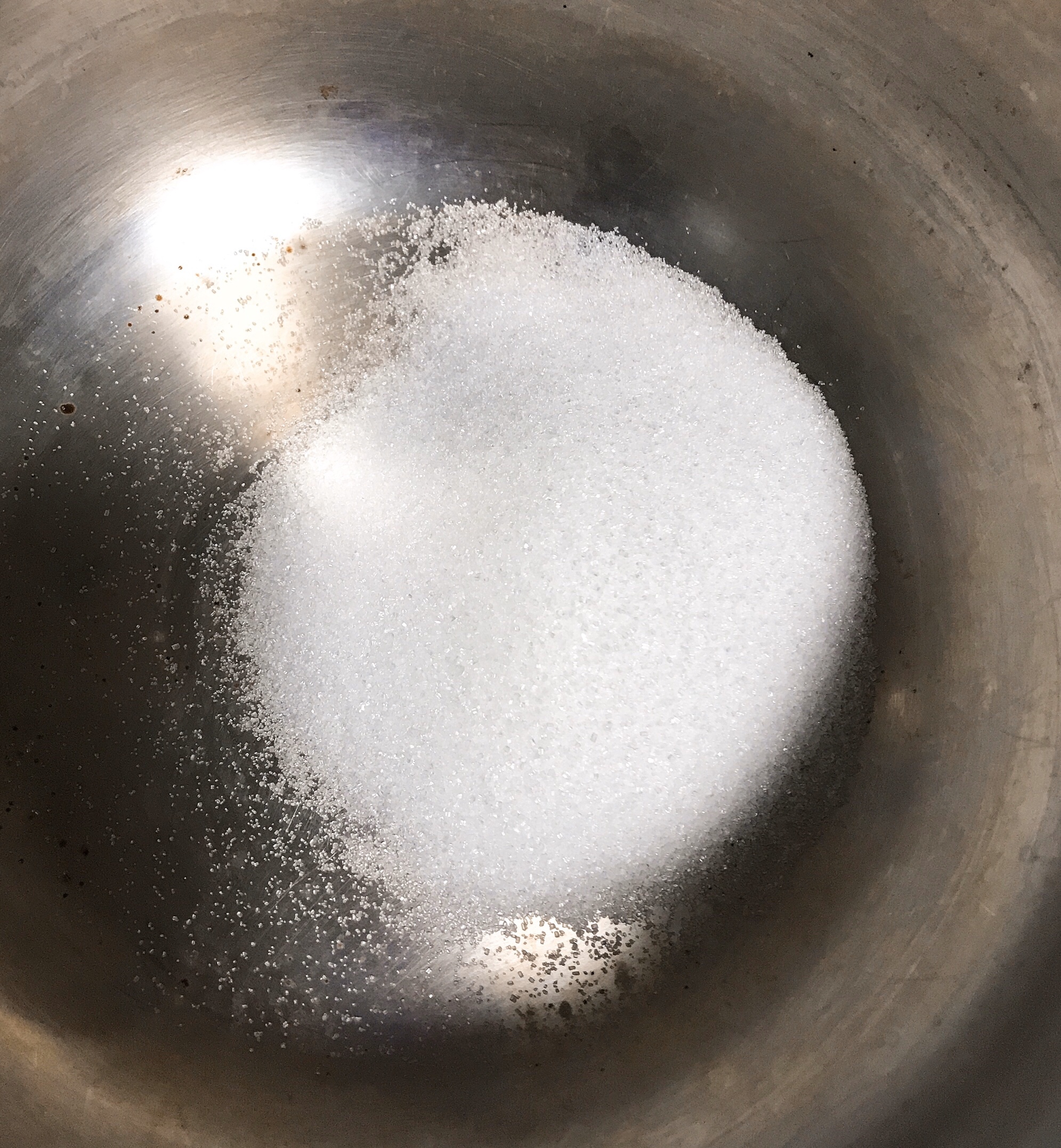 戚风蛋糕（烤箱）完全零起点，普通面粉也可以烤戚风的做法 步骤2