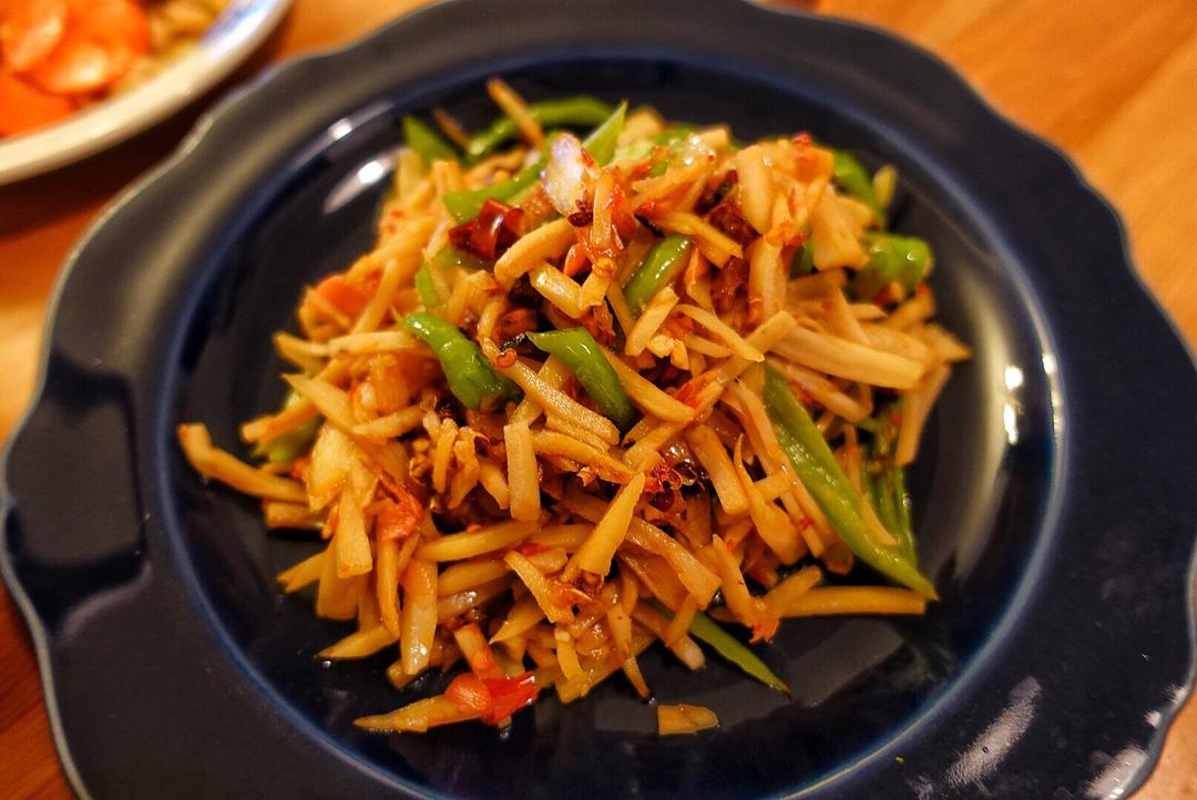 香辣泡椒藕丝（视频详细步骤）的做法