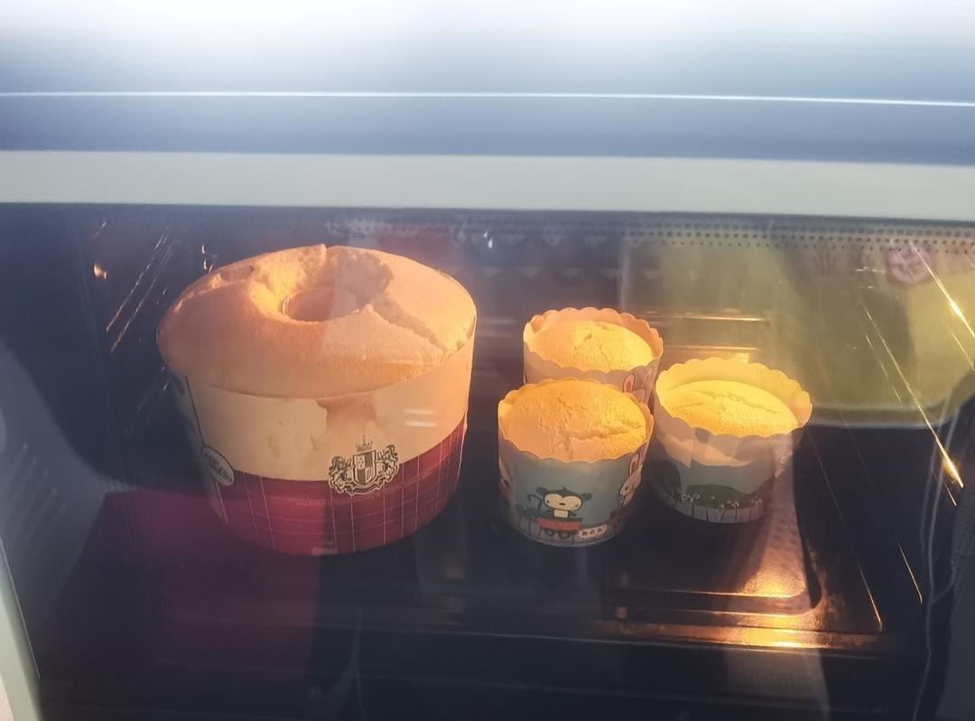 咸香戚风经典——黄金葱香肉松戚风