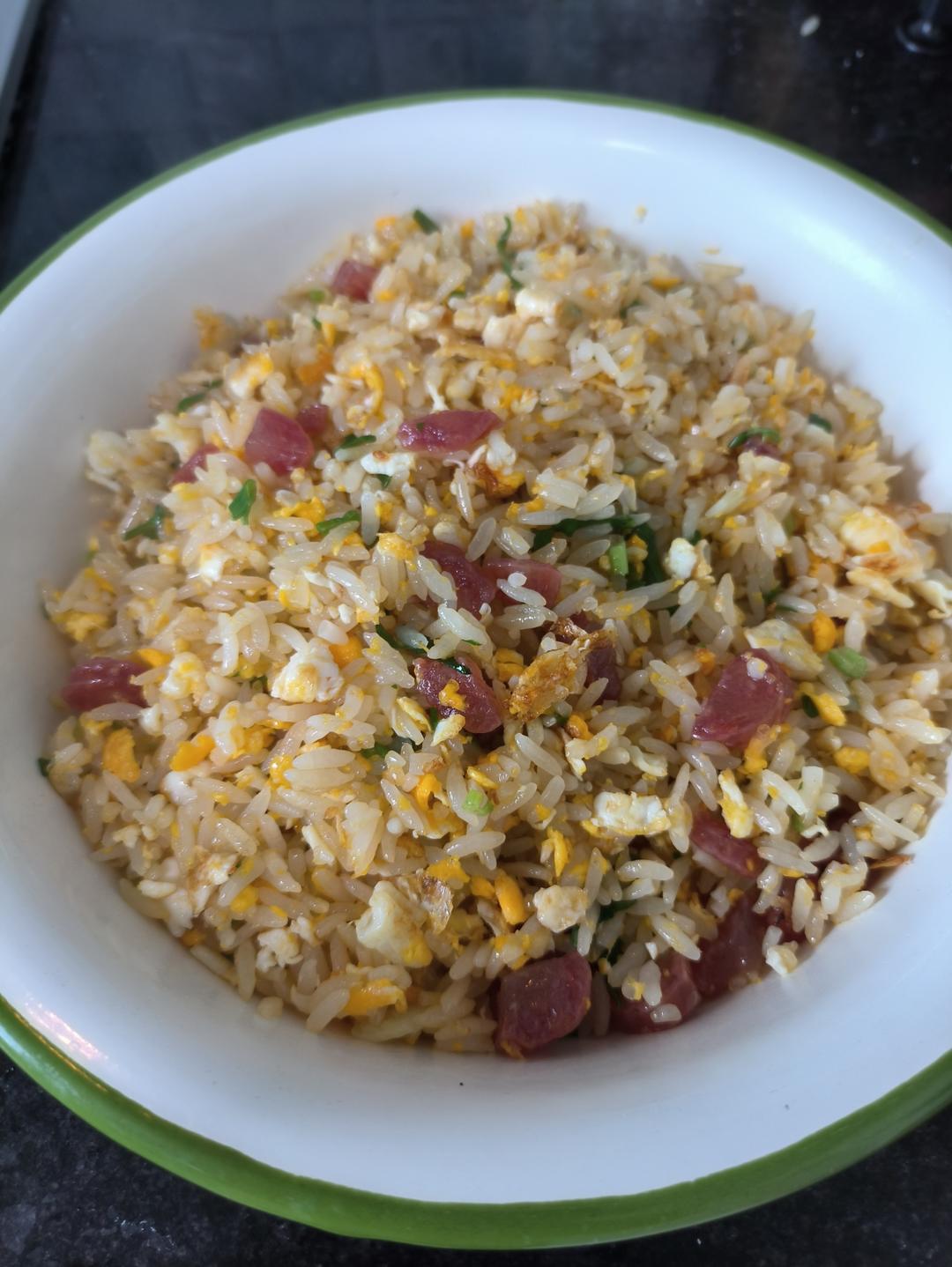 腊肠蛋炒饭