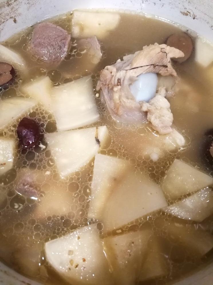 清润暖胃滋补靓汤[白萝卜胡椒猪骨汤]的做法