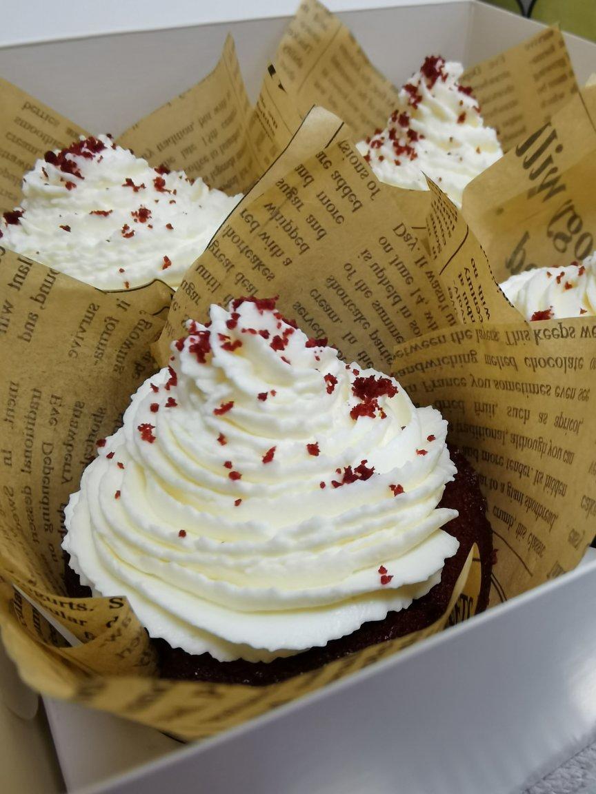 正宗红丝绒cupcake—马斯卡彭奶油霜