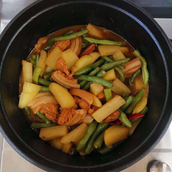 土豆炖豆角