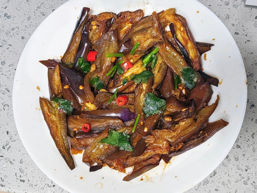 超下饭的微波炉蒜香茄子
