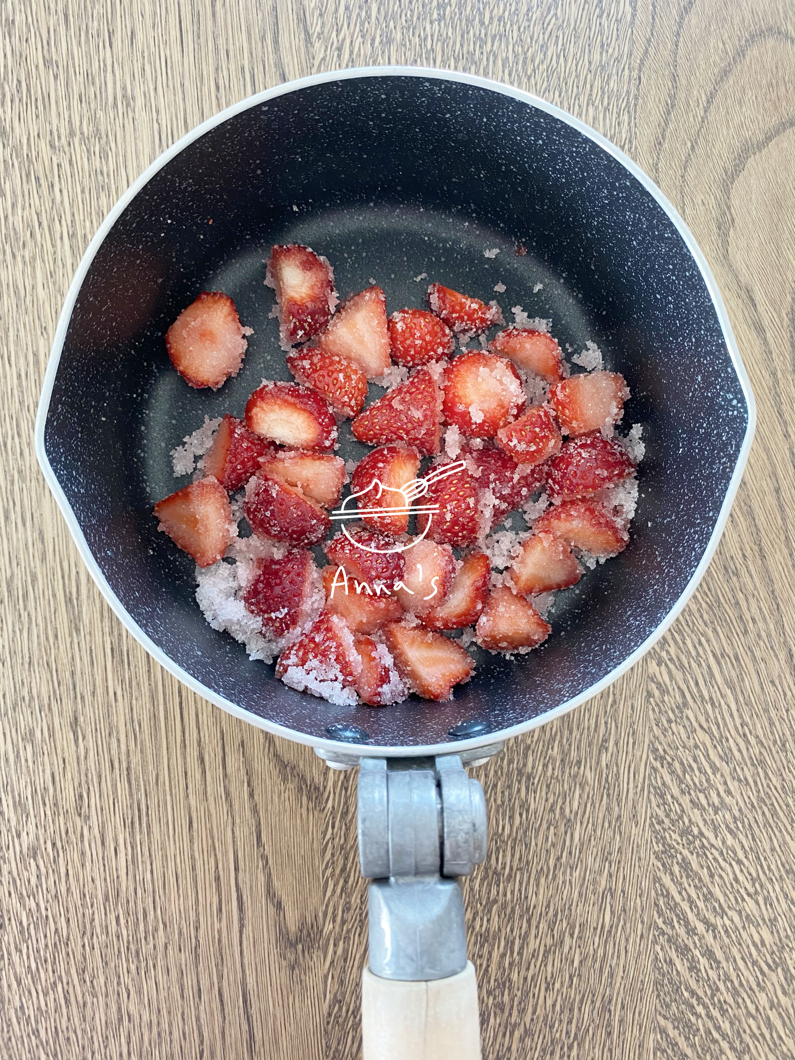 草莓芭菲的做法 步骤2