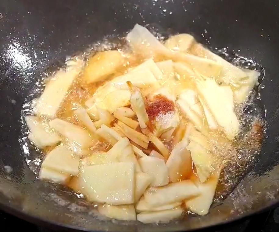 冬笋炒肉片的做法 步骤8