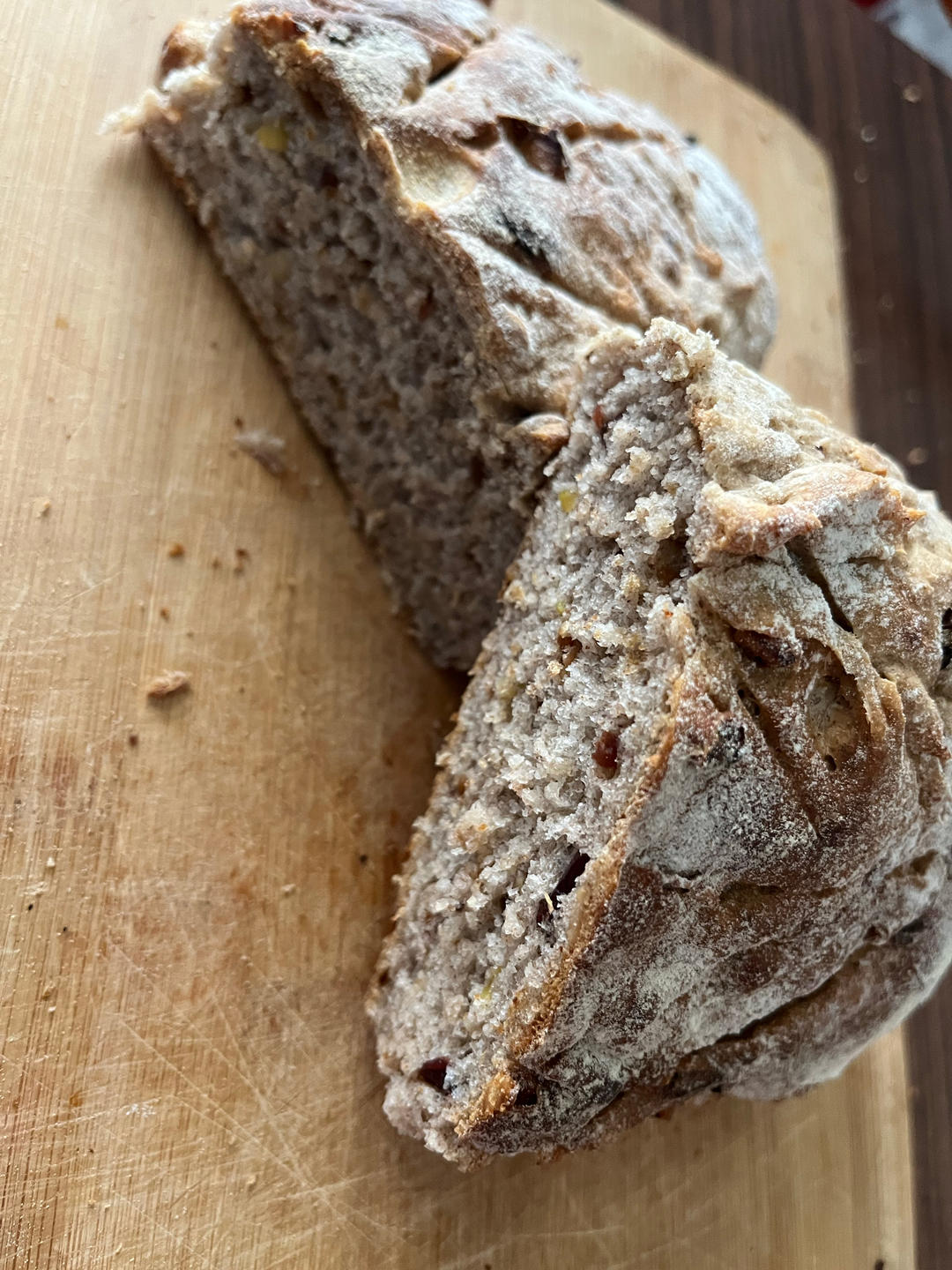 德国婆婆秘方·只多一料·香得上天的全麦核桃蔓越欧包