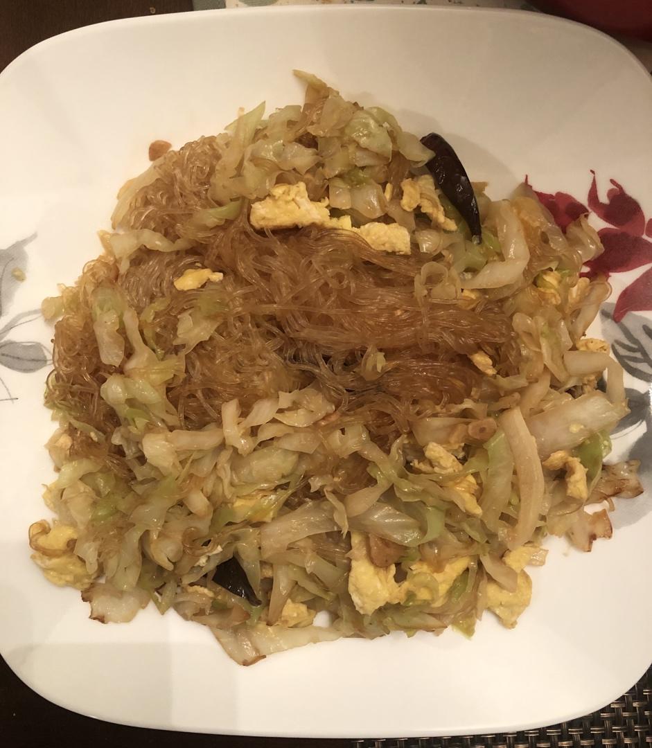 包菜粉丝炒鸡蛋
