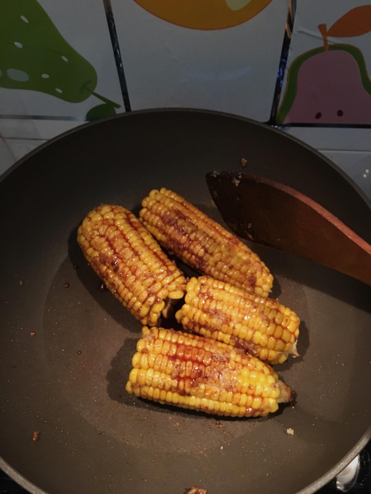 烤玉米（不粘锅版）的做法 步骤5