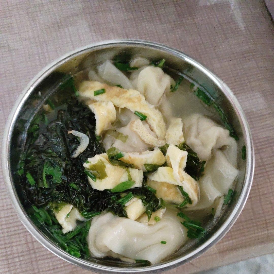 秘制家常馄饨汤底