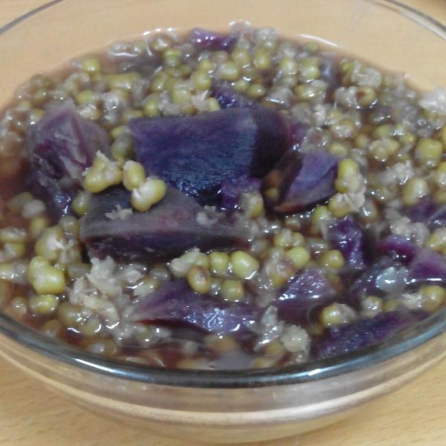 紫薯绿豆粥的做法