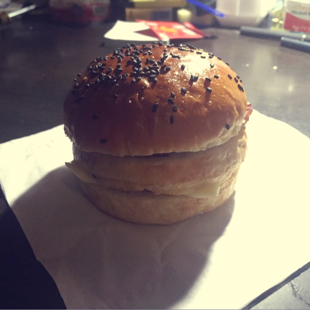 君之“巨无霸”---双层肉饼吉士汉堡