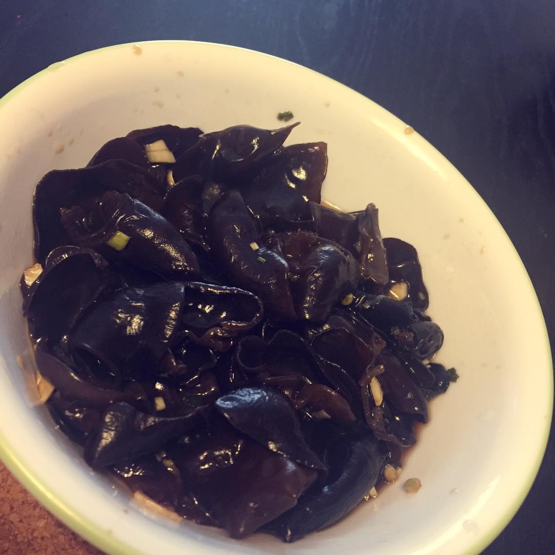 凉拌黑木耳