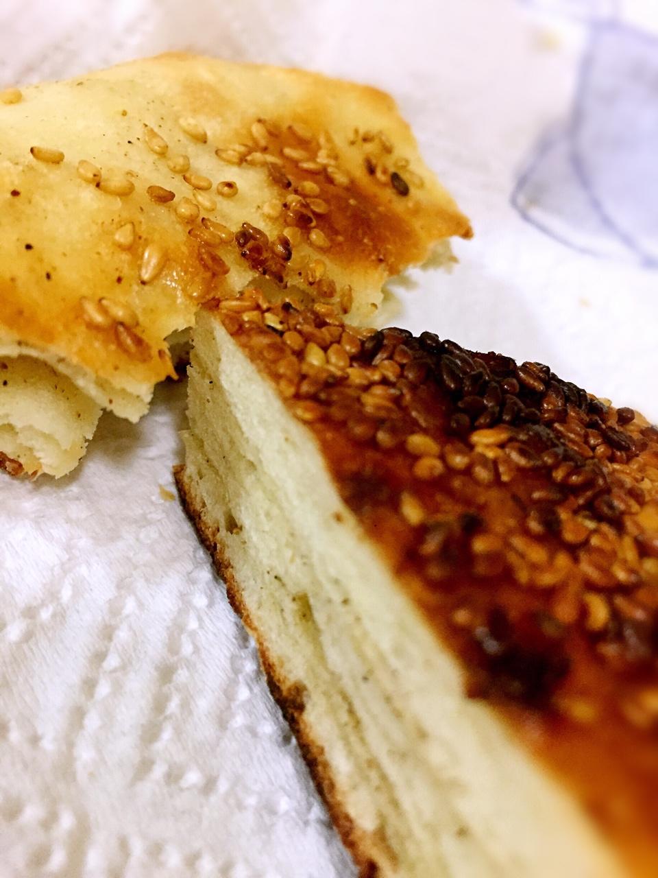 椒盐发面饼 Sesame Pancake