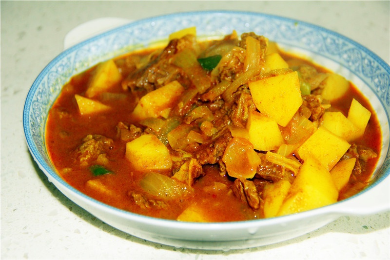 咖喱牛腩