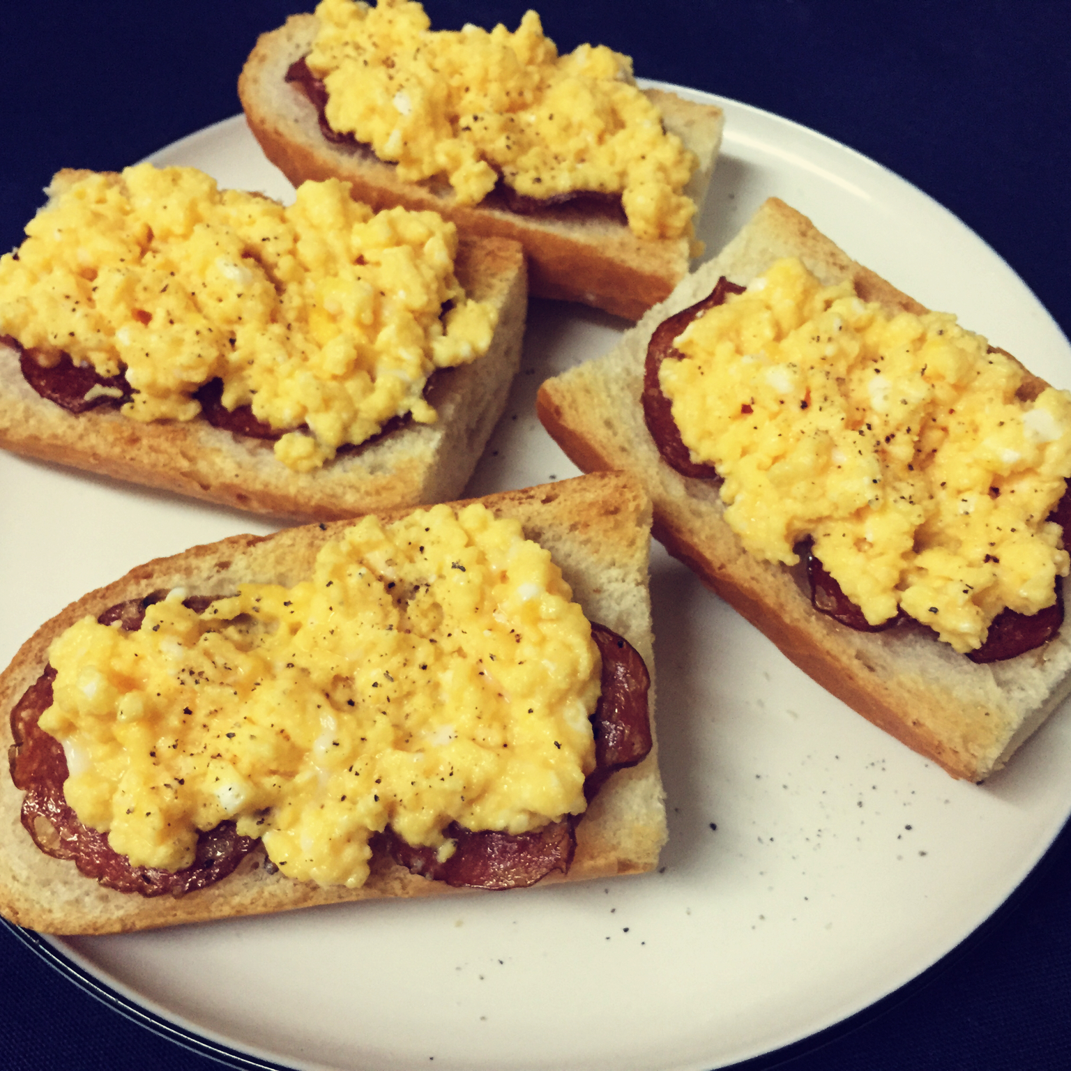 美式炒蛋 scrambled eggs