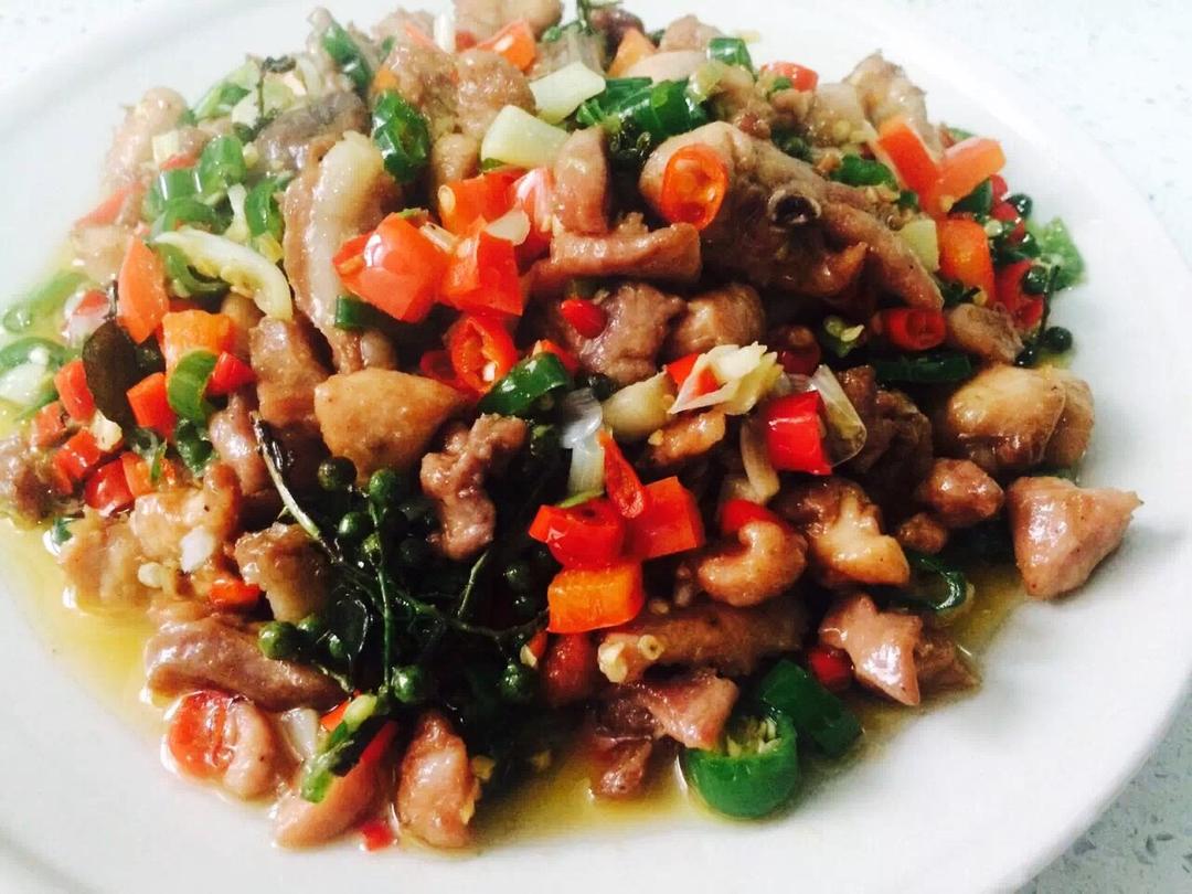 双椒兔丁（重口味江湖菜）