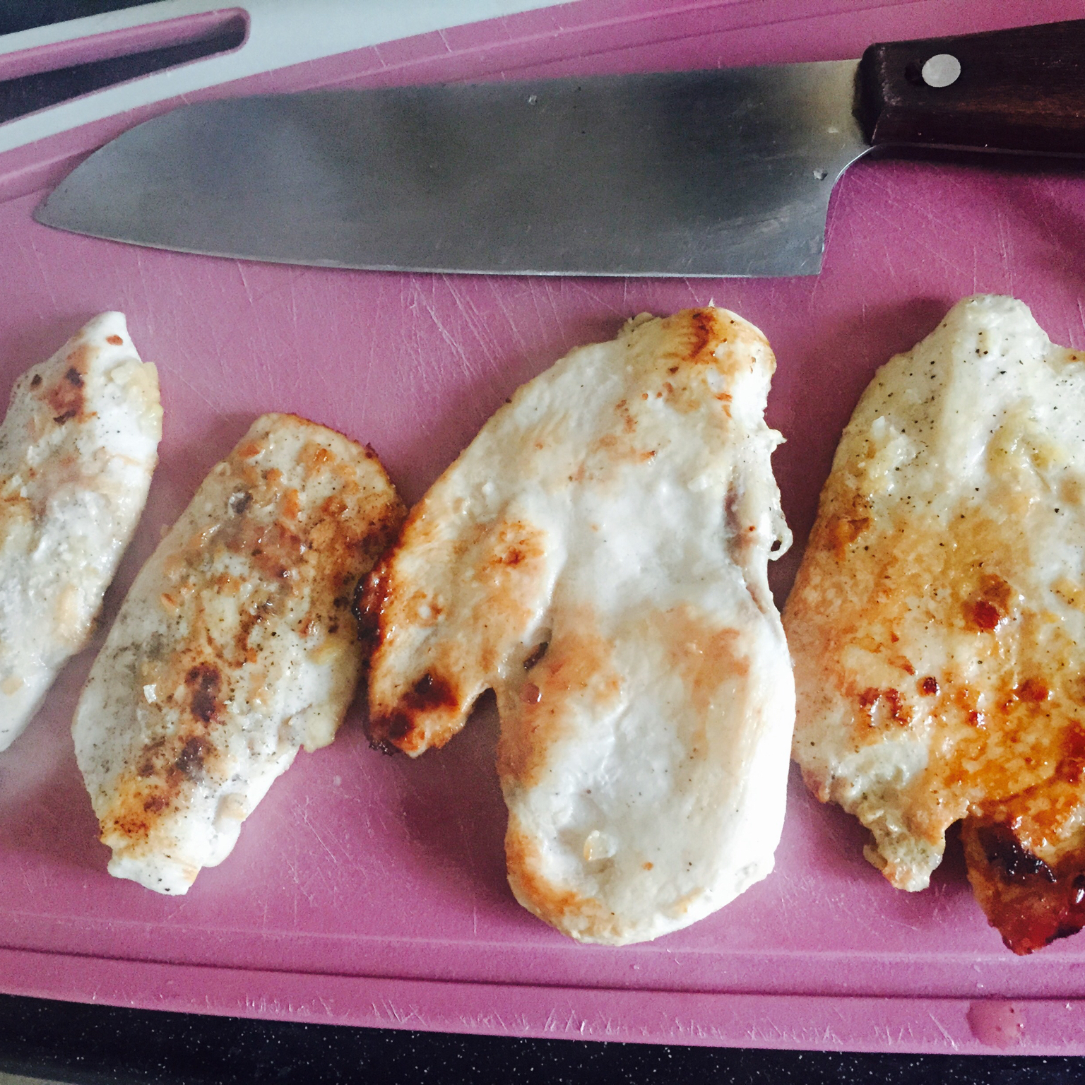 酷炫屌炸天好吃的煎鸡胸肉（香蒜蜂蜜煎鸡胸肉）