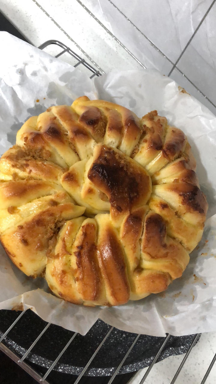 肉松千层圆面包