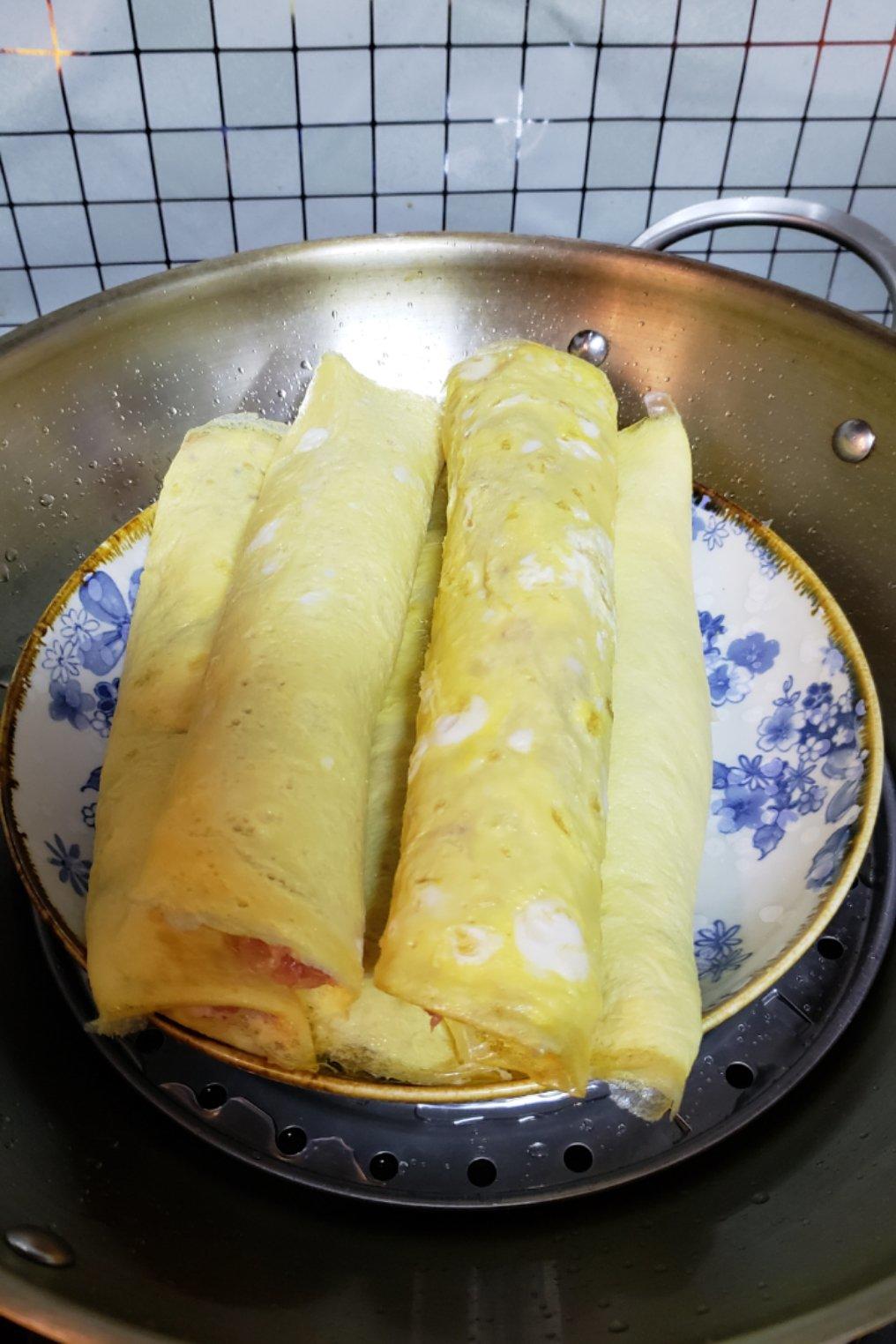 毛毛虫是小馋猫做的鸡蛋猪肉卷鲜