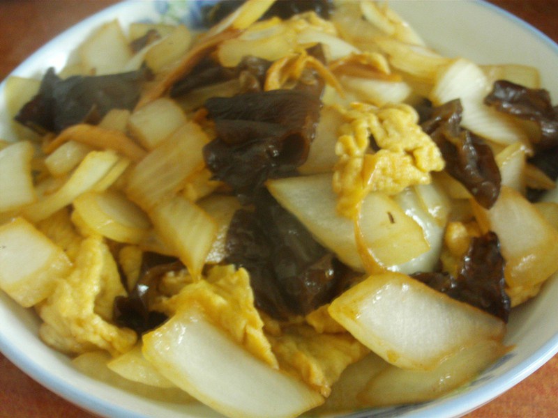 洋葱木耳炒土鸡蛋