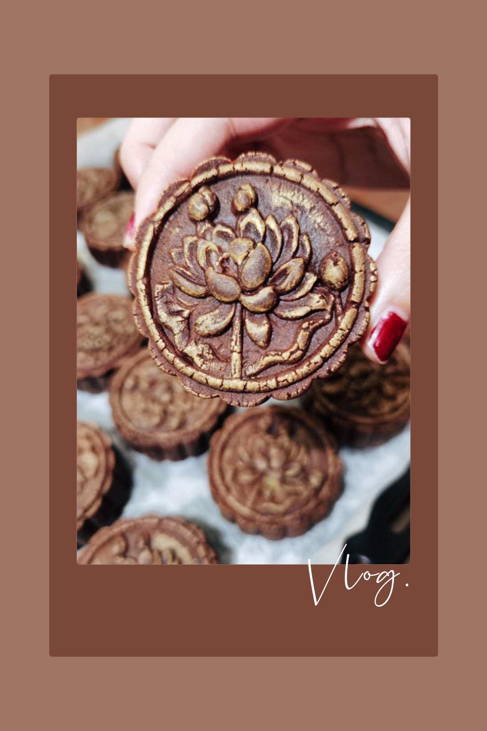 网红黑金广式蛋黄月饼