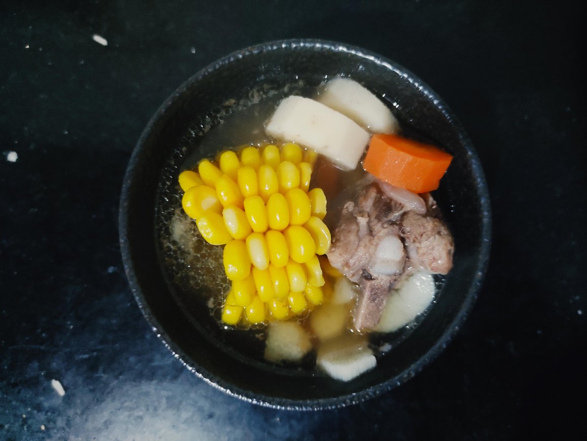 连吃三碗的玉米山药排骨汤