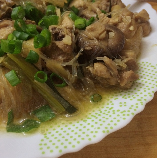 小鸡炖蘑菇