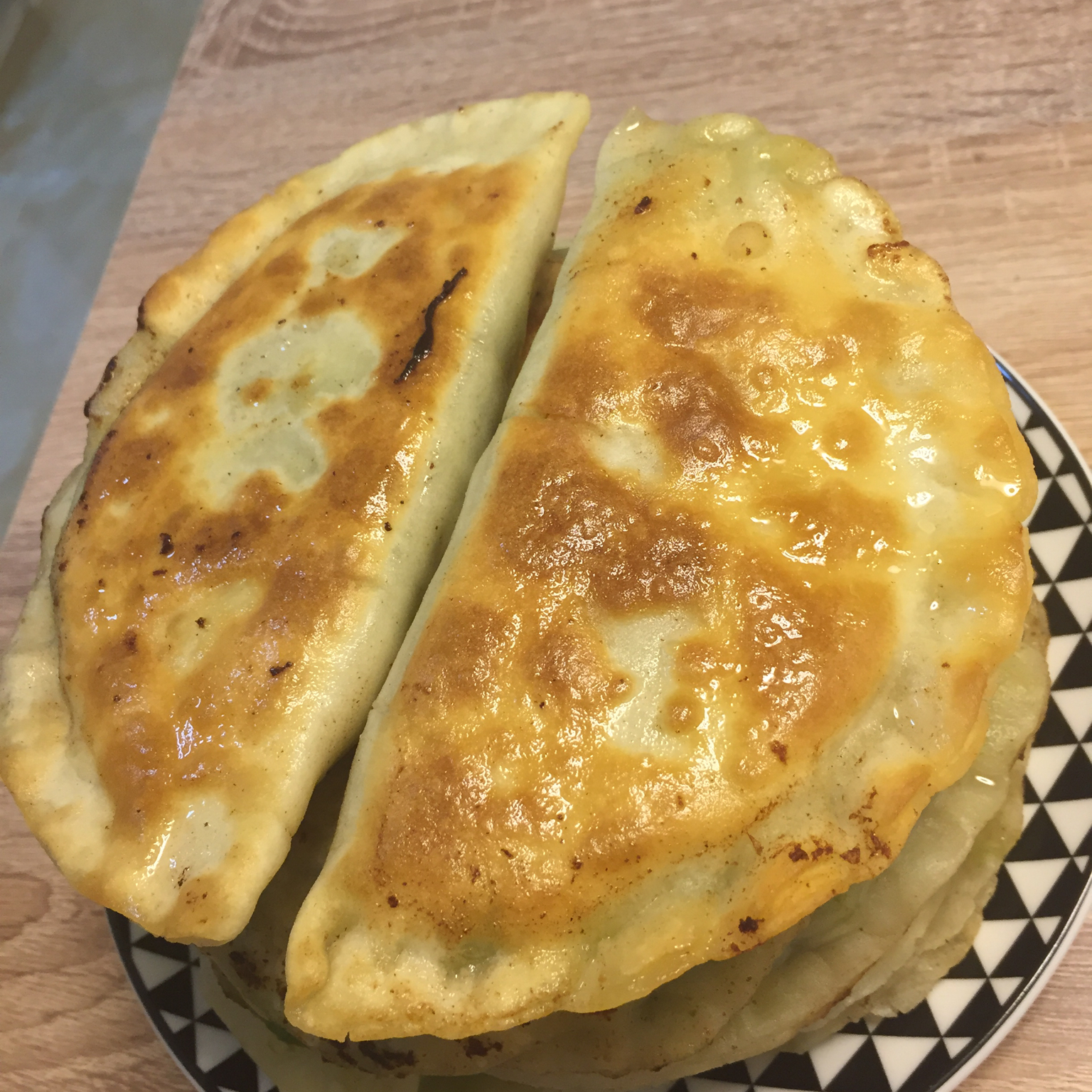 韭菜盒子 Chinese Leek and Egg Pasty
