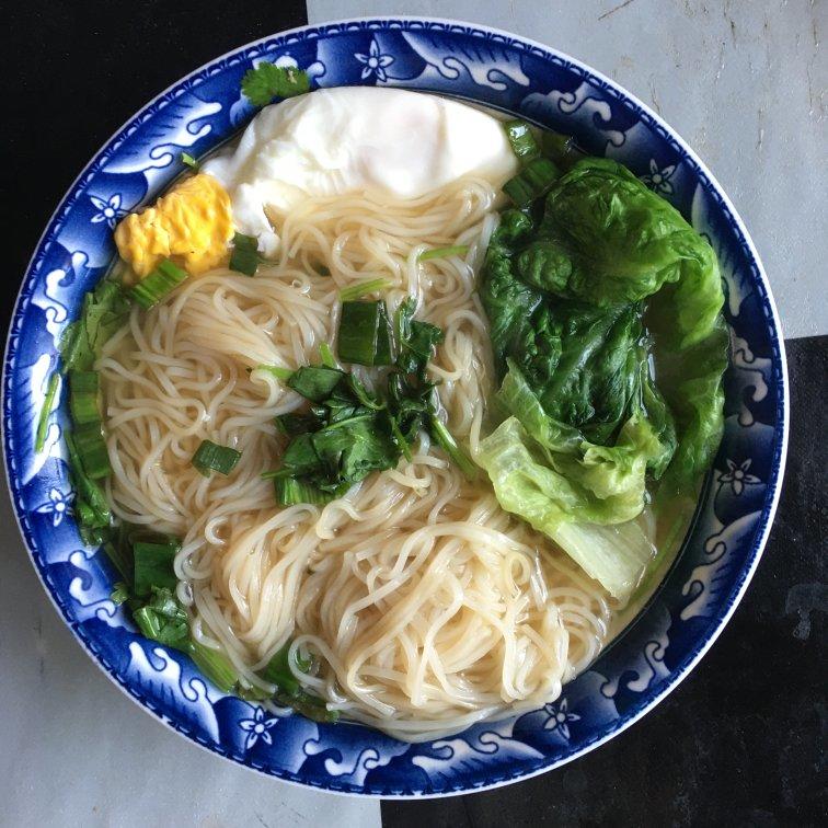 tj9y做的清汤挂面香而不腻方便快捷