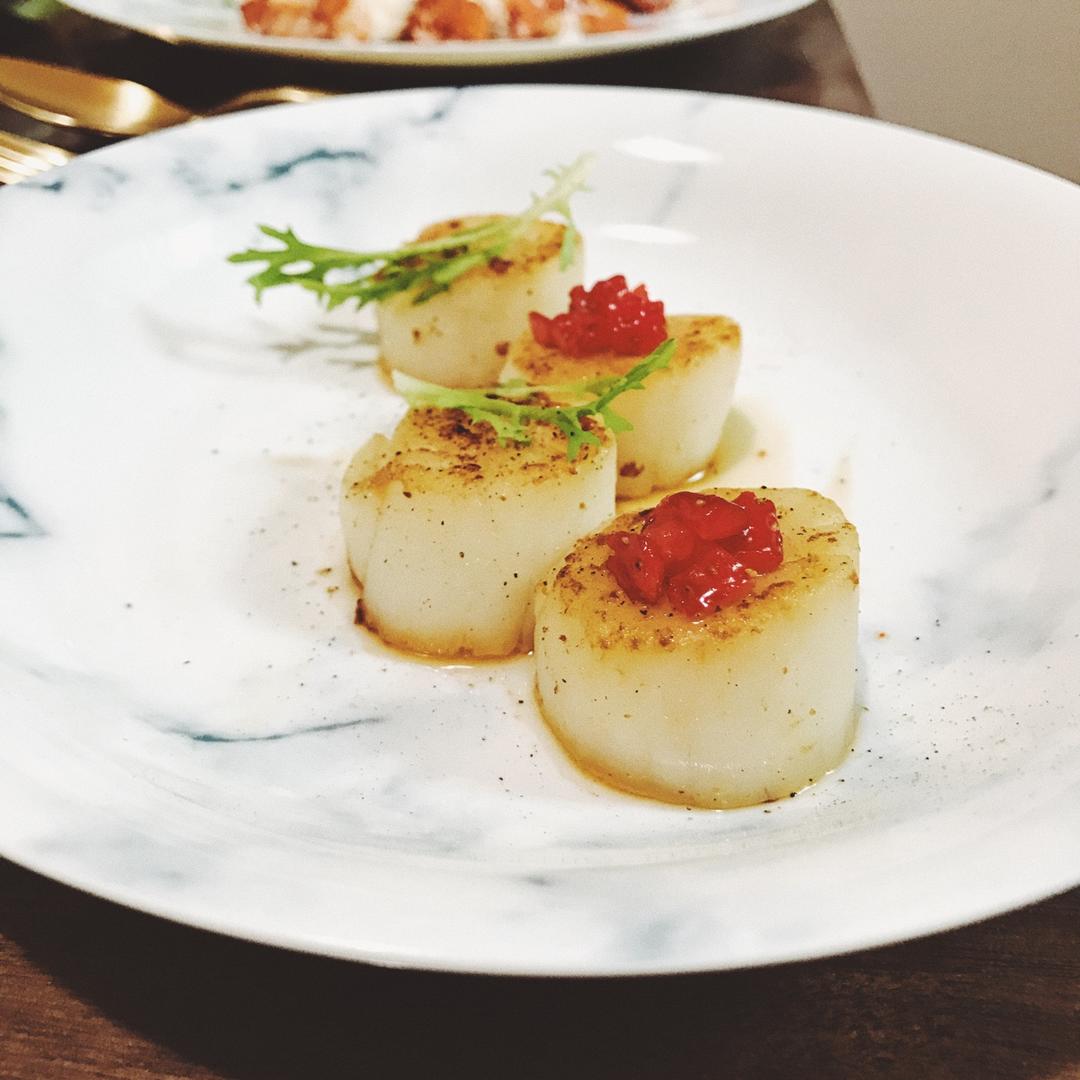 冬菇菌做的香煎黄油贝柱