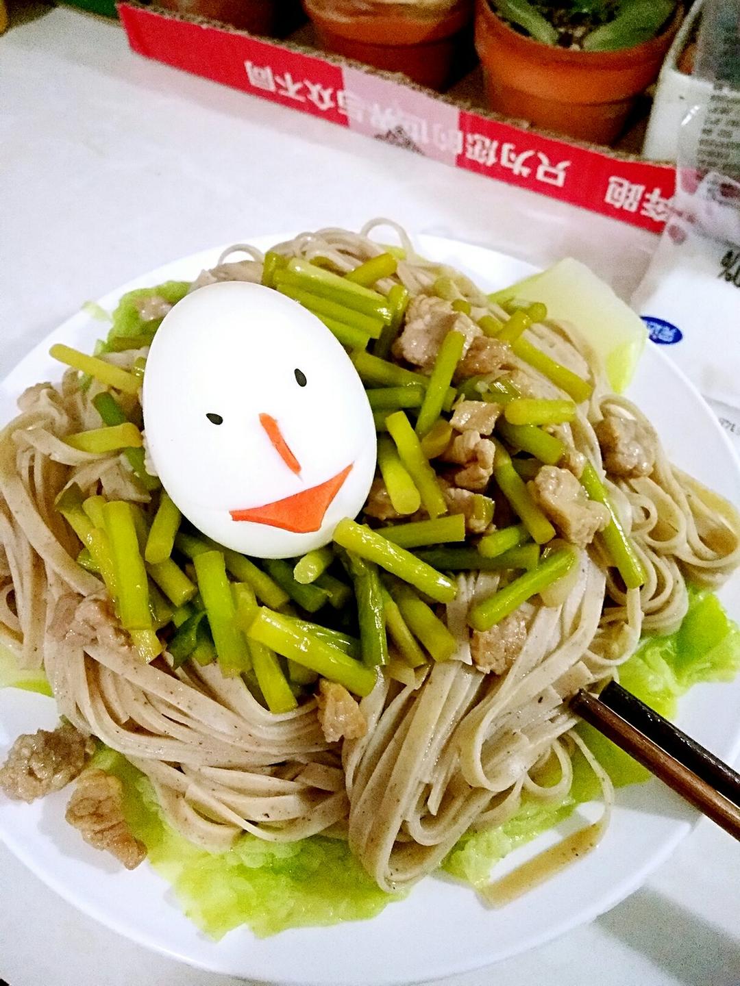 饥饿的小鸟面条