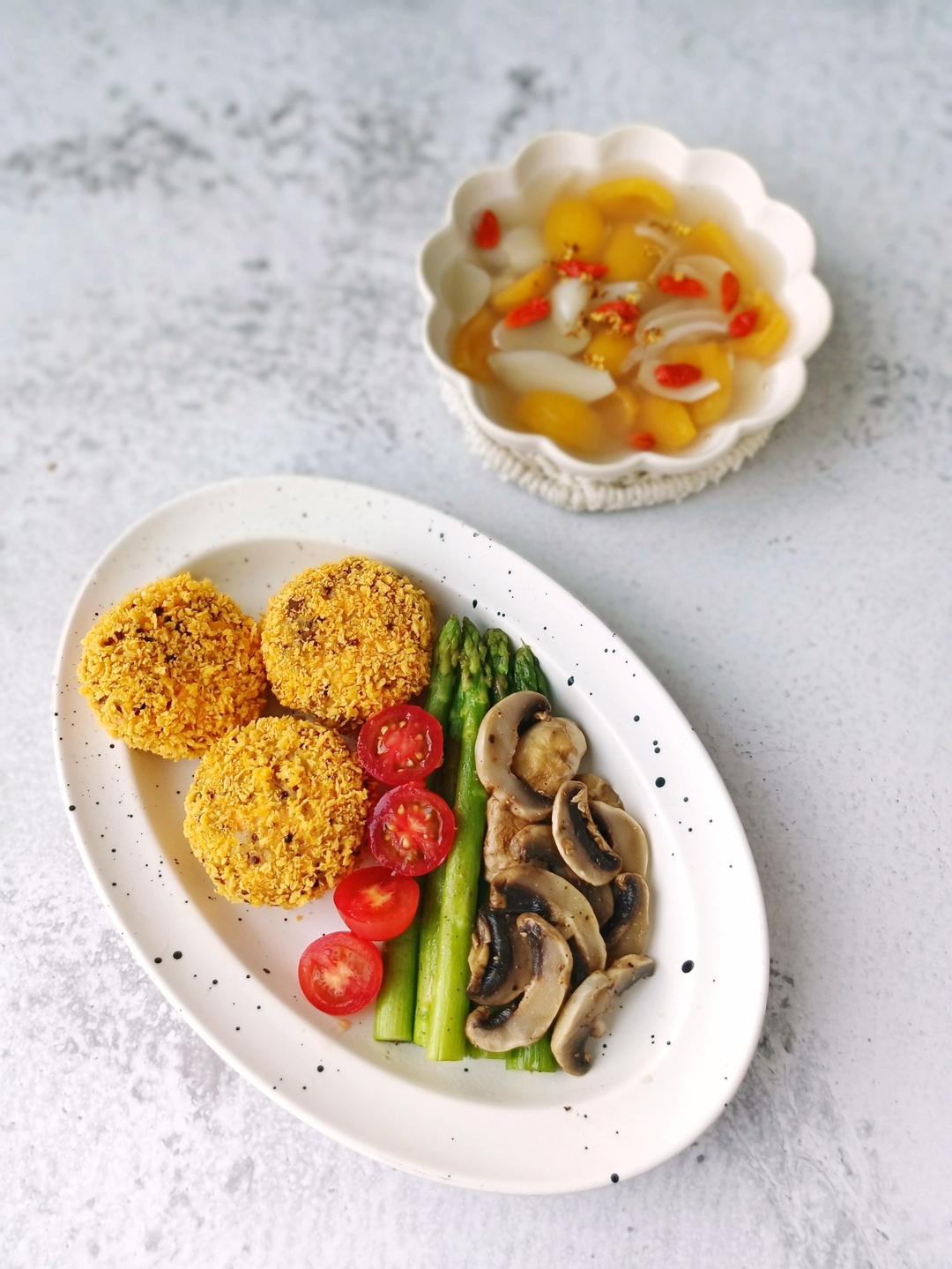 健康香脆的照烧藜麦三文鱼饼