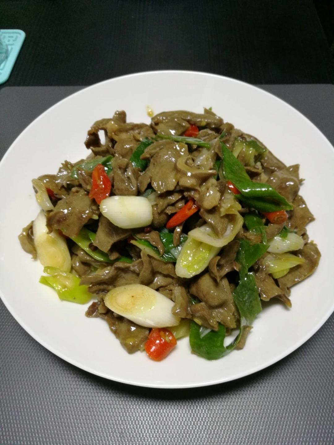 厨师长教你：“葱爆猪心”的家常做法，史上最详细的讲解