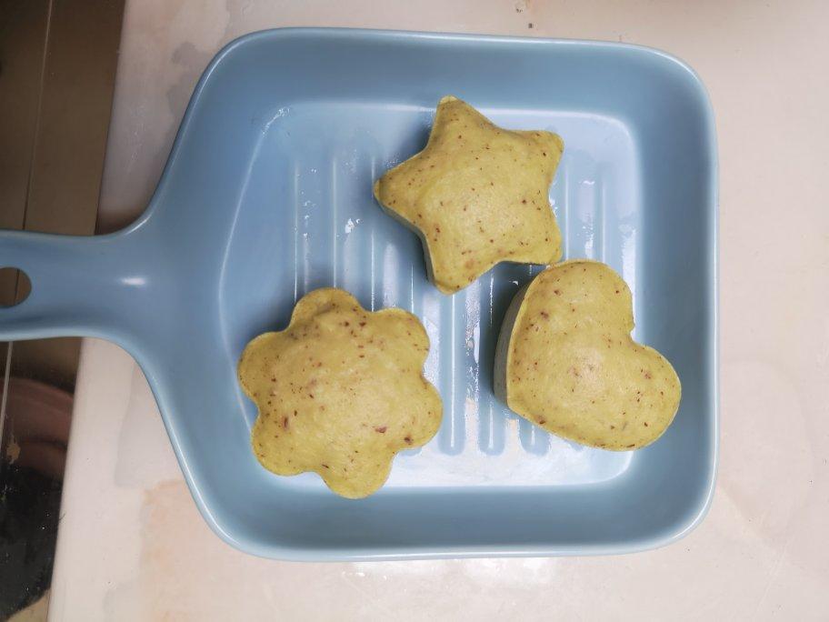 宝宝辅食:苹果红枣蒸糕