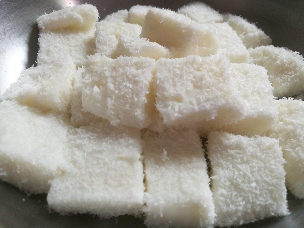 椰蓉牛奶小方（不用淡奶油，炼奶）