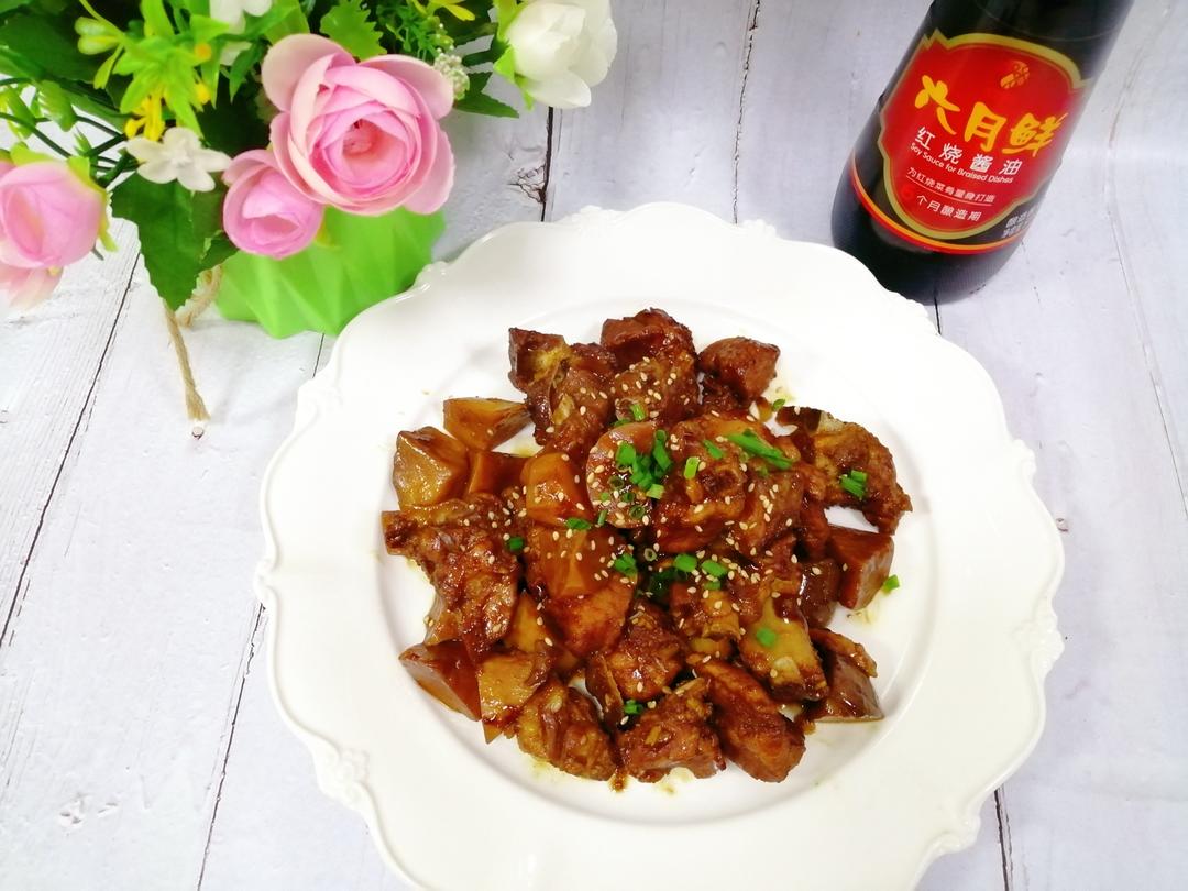 鸡腿菇烧排骨的做法