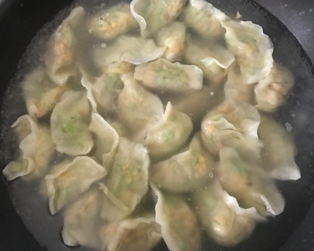 西葫芦鸡蛋水饺（超快手省事）