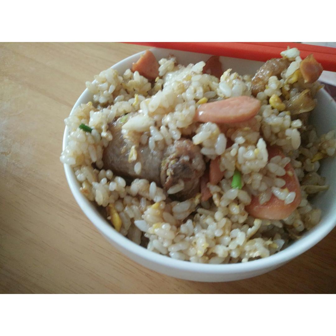 喷香排骨焖饭（爆好吃）