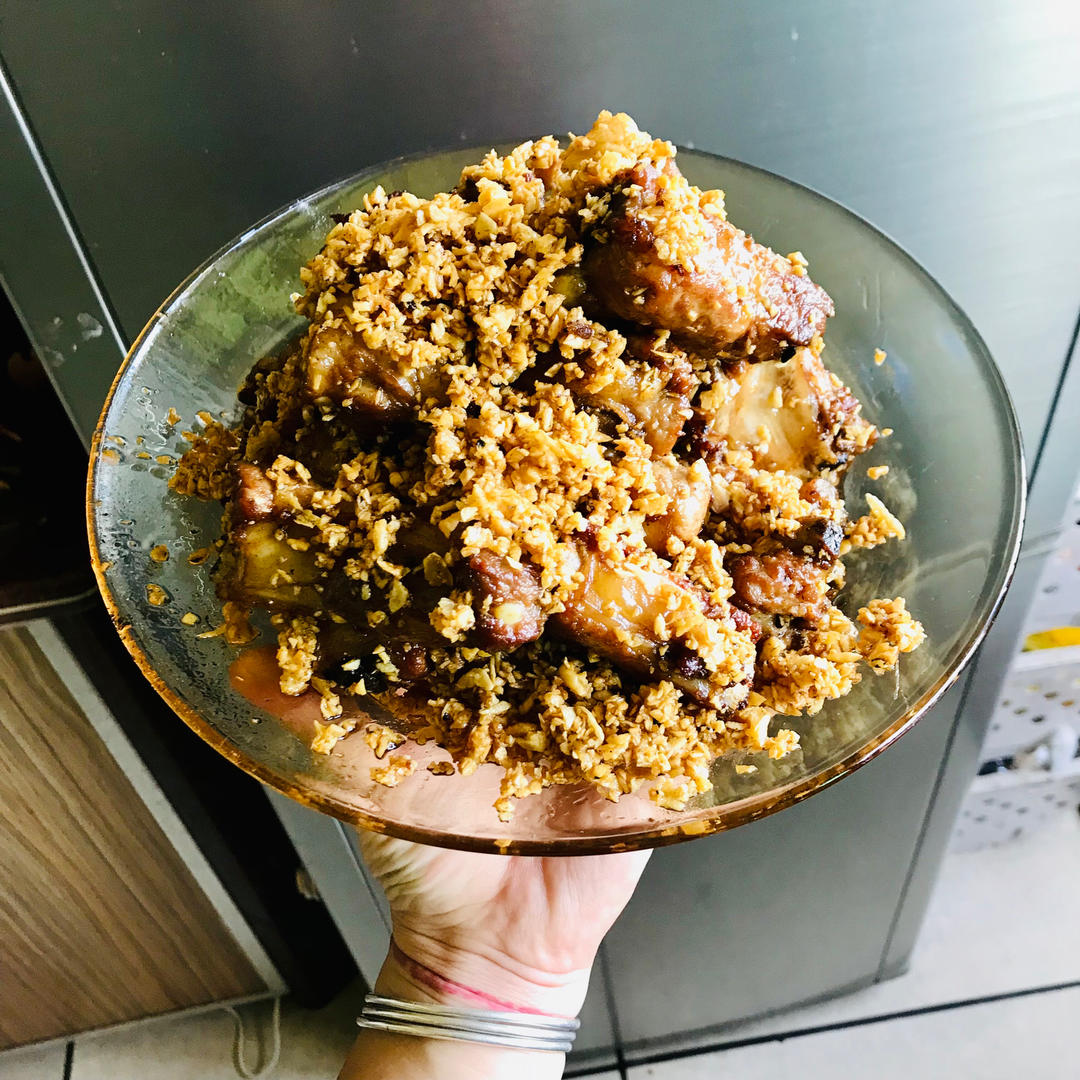 金牌蒜香排骨