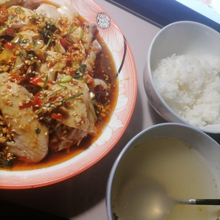 招牌口水鸡🐤（肉质是你想像不到的嫩🍗）