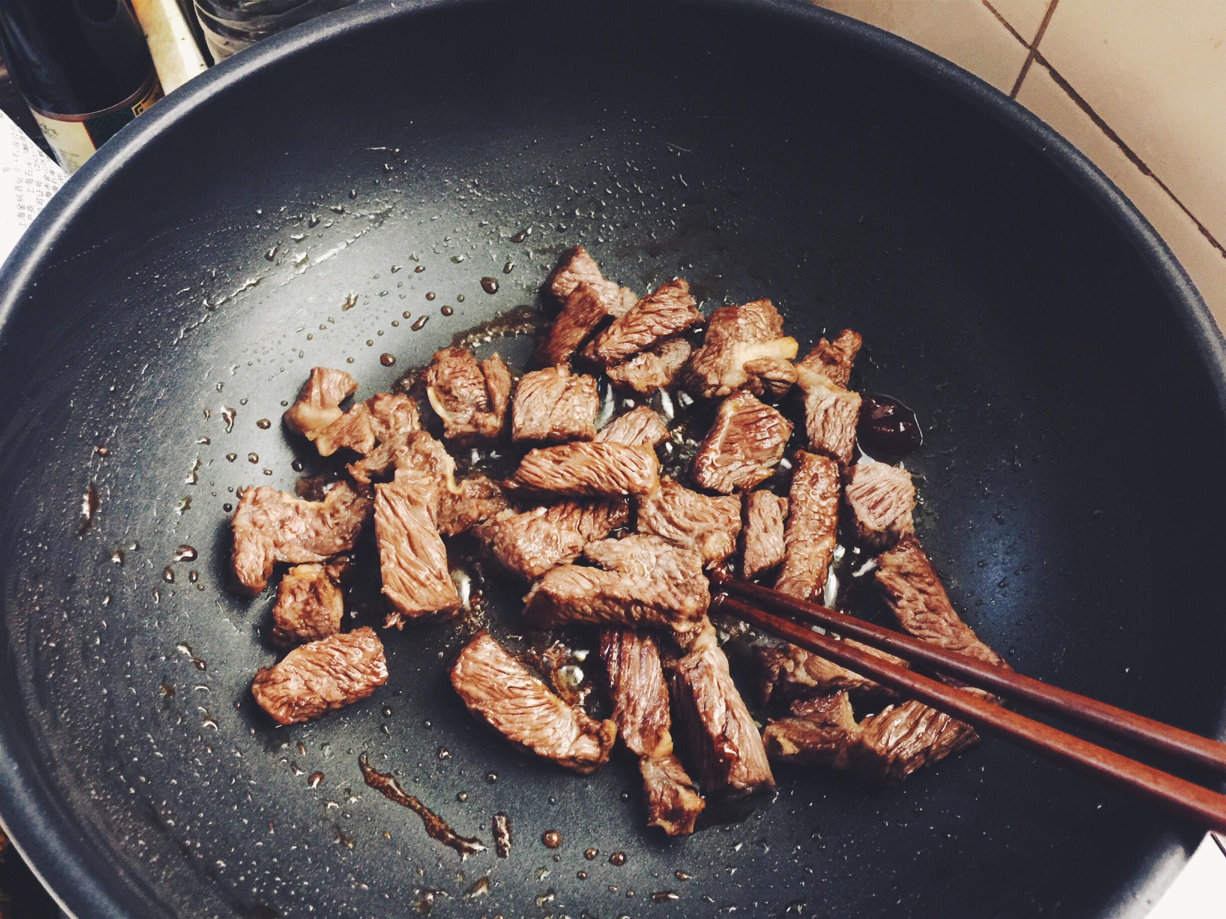 温州红烧牛肉面的做法 步骤3