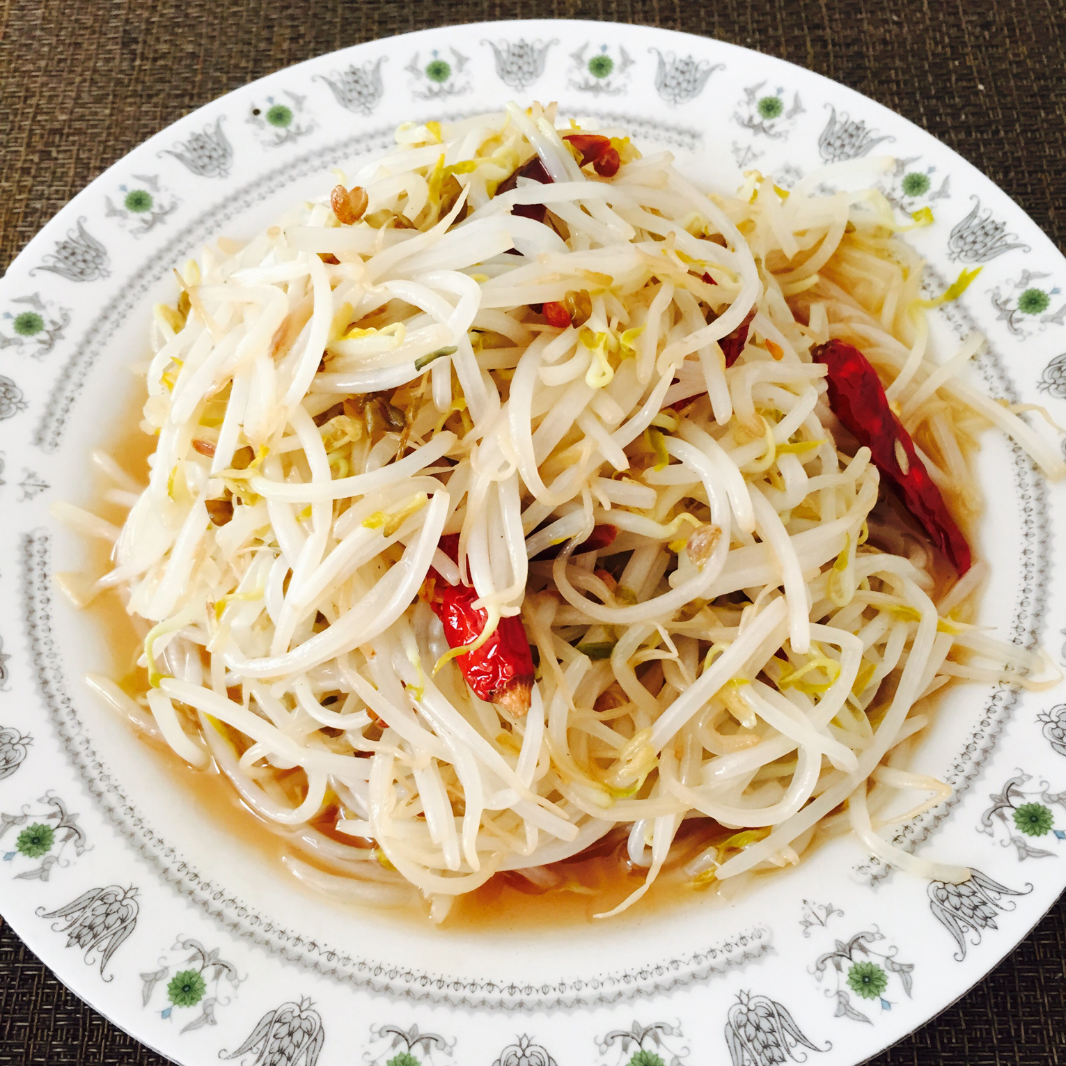 炝炒绿豆芽